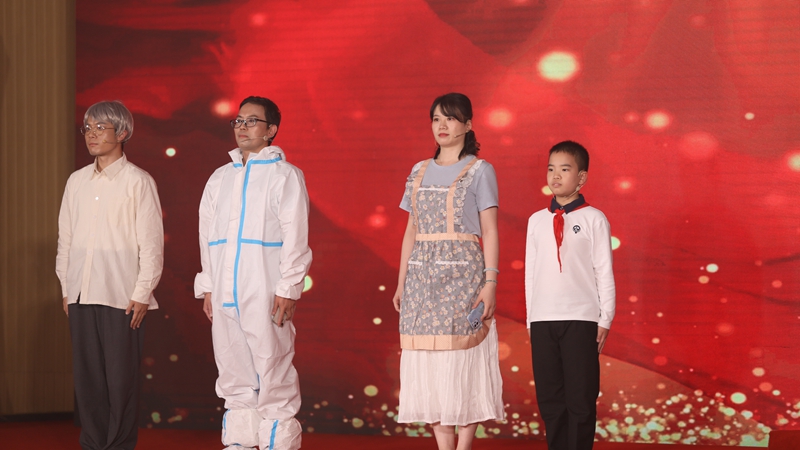 2-情景劇《為農(nóng)服務(wù)，一直在路上》_副本.jpg